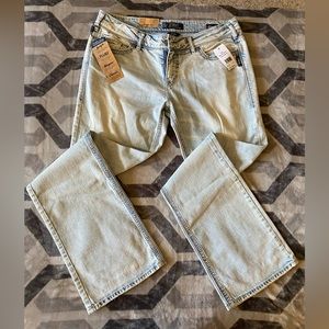 Silver Jeans Suki Mid Slim Boot